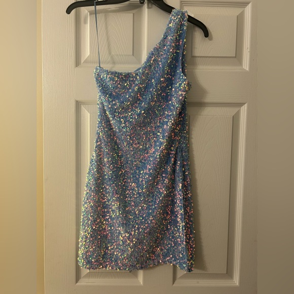 Semi-formal sequin one shoulder dress💙💗 - Picture 3 of 5